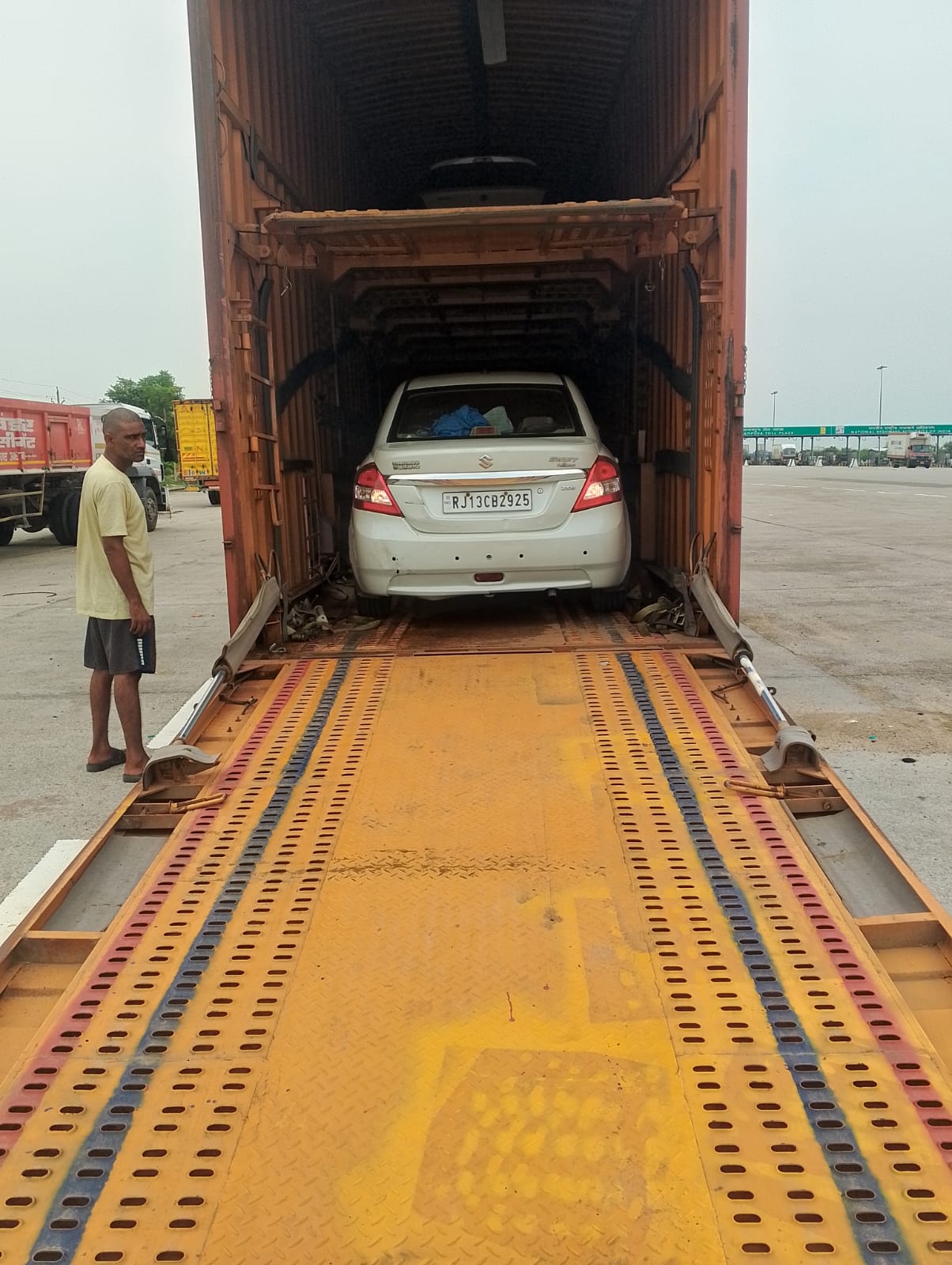 Om Logistic transport and delivery gallery